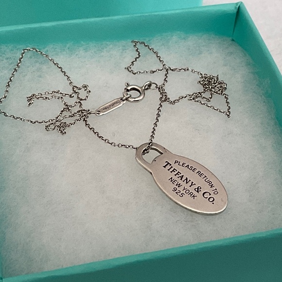 Tiffany Oval tag pendant - Picture 4 of 5